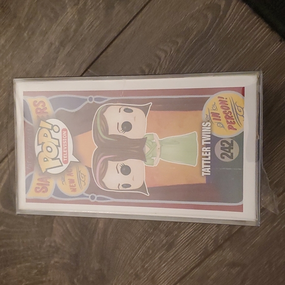 American Horror Story FREAK SHOW TATTLER TWINS Funko Pop #242 - Picture 9 of 12